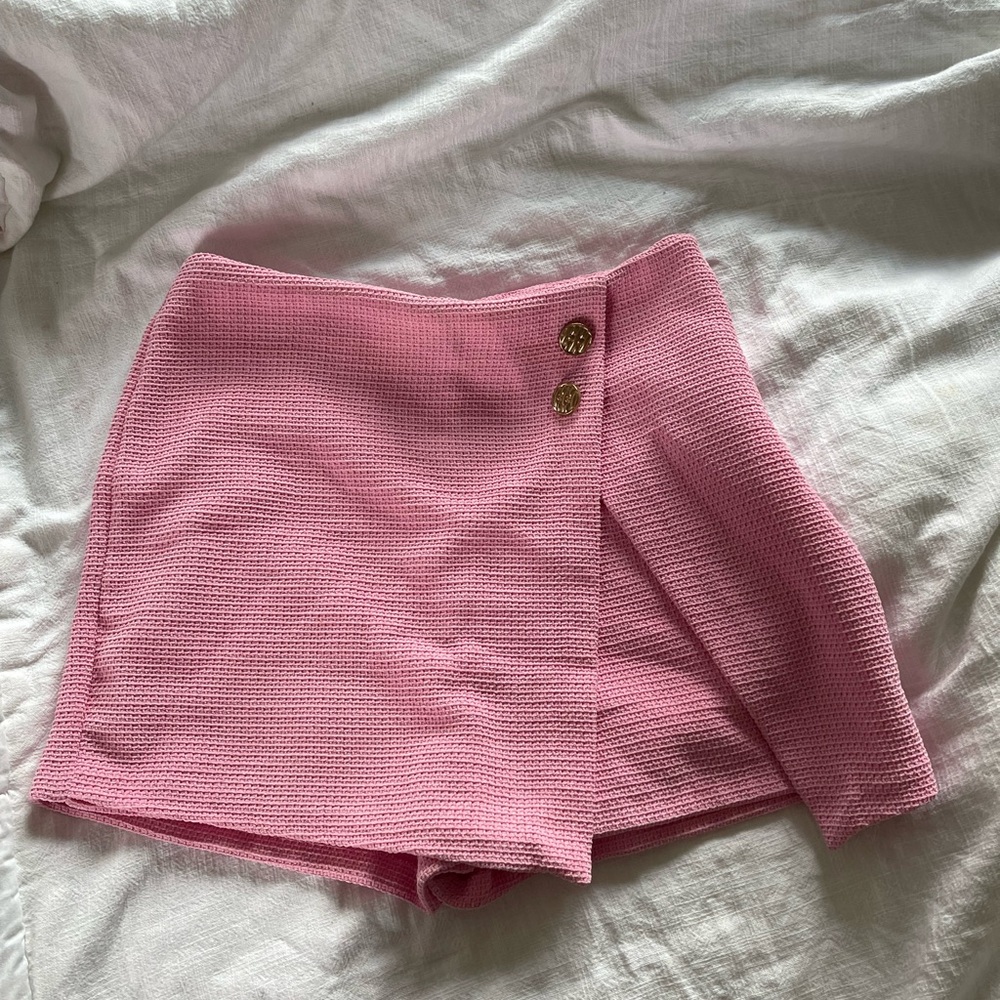 Zara Pink Textured Skort with Gold Buttons